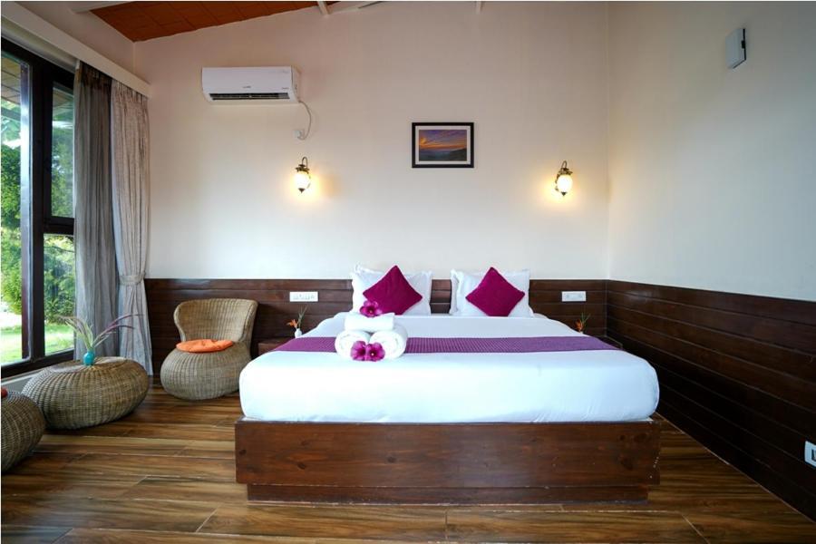 Sixth Element Hotel Kushalanagar Bagian luar foto