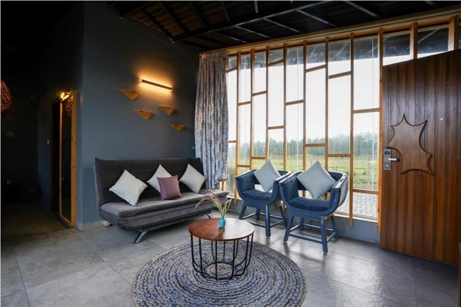 Sixth Element Hotel Kushalanagar Bagian luar foto