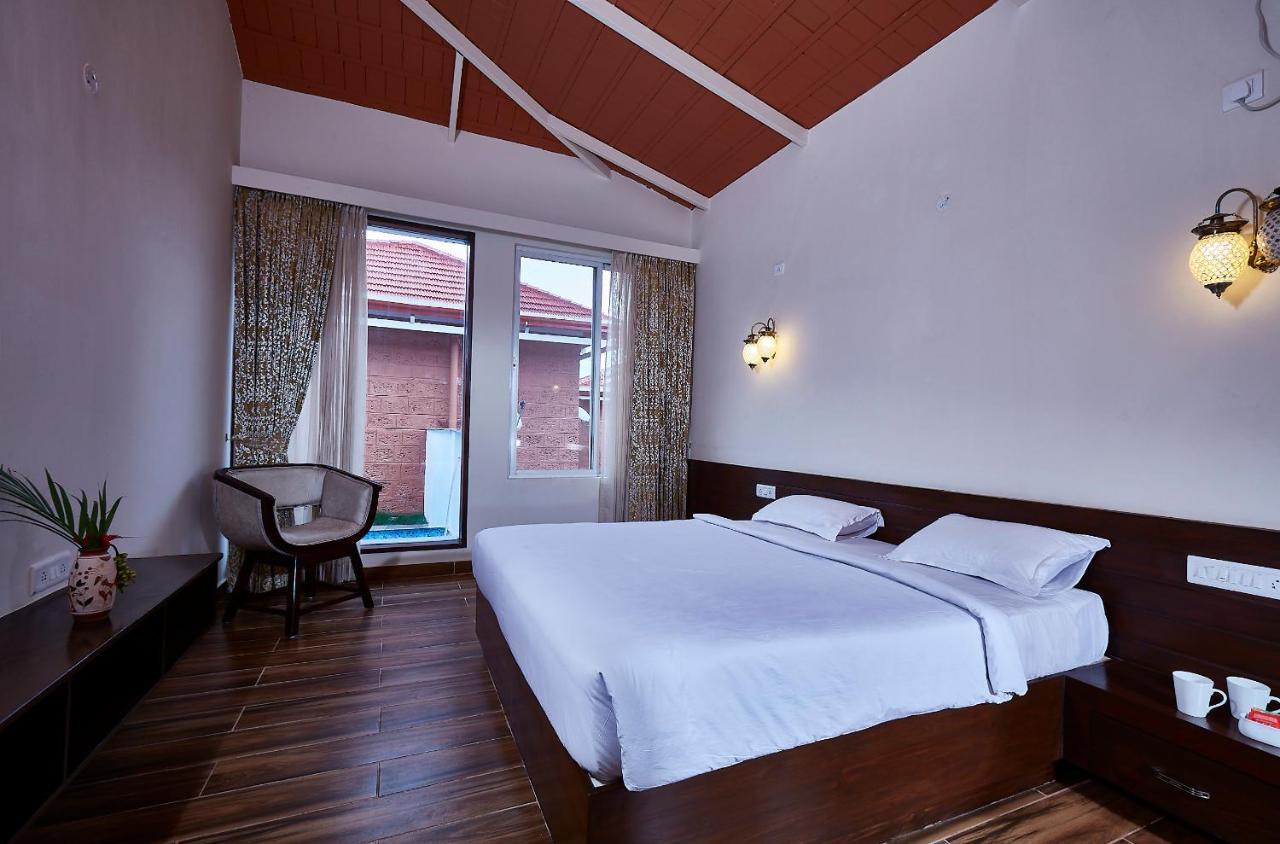 Sixth Element Hotel Kushalanagar Bagian luar foto
