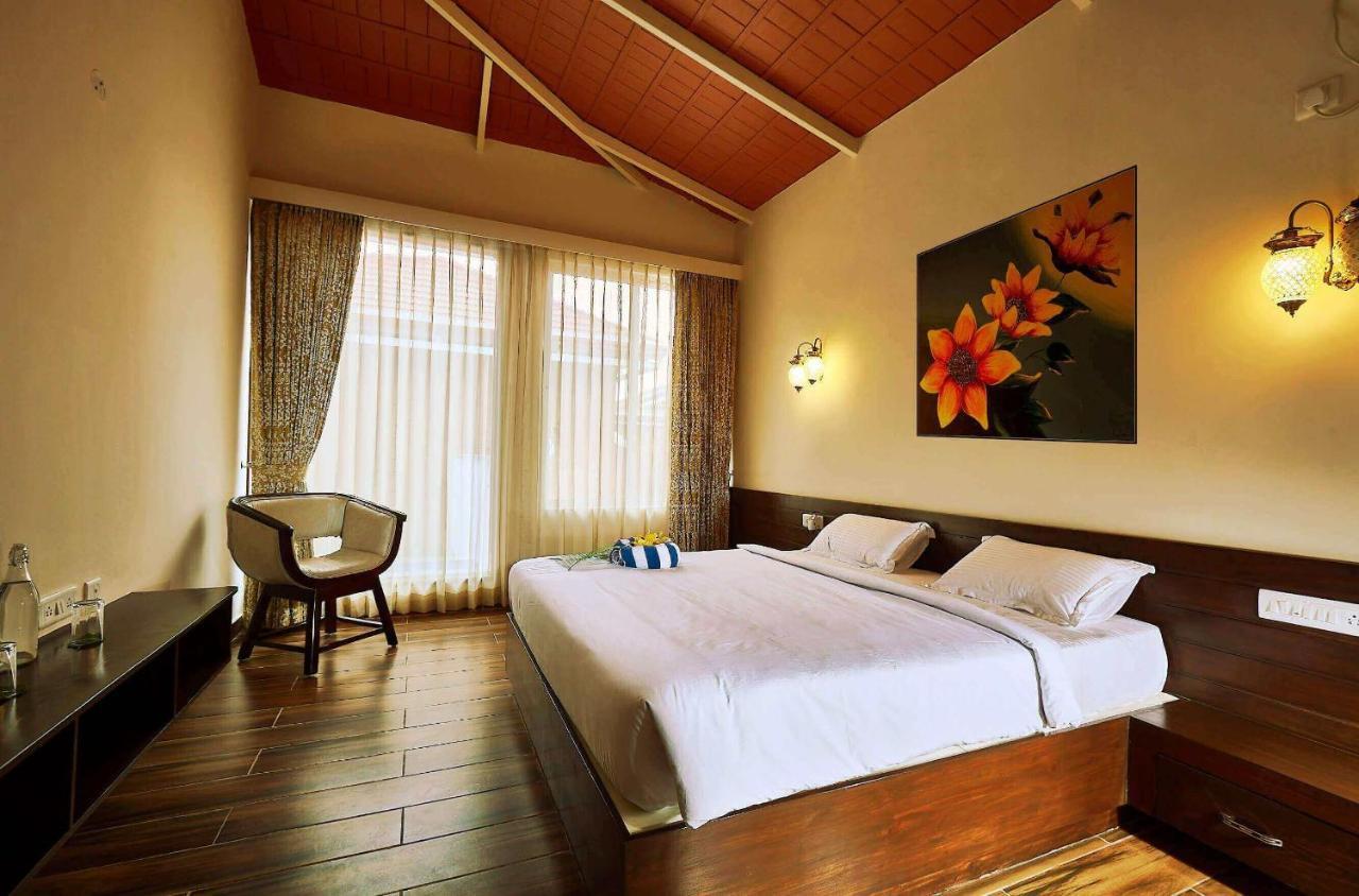 Sixth Element Hotel Kushalanagar Bagian luar foto