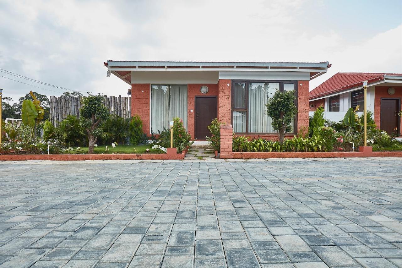 Sixth Element Hotel Kushalanagar Bagian luar foto