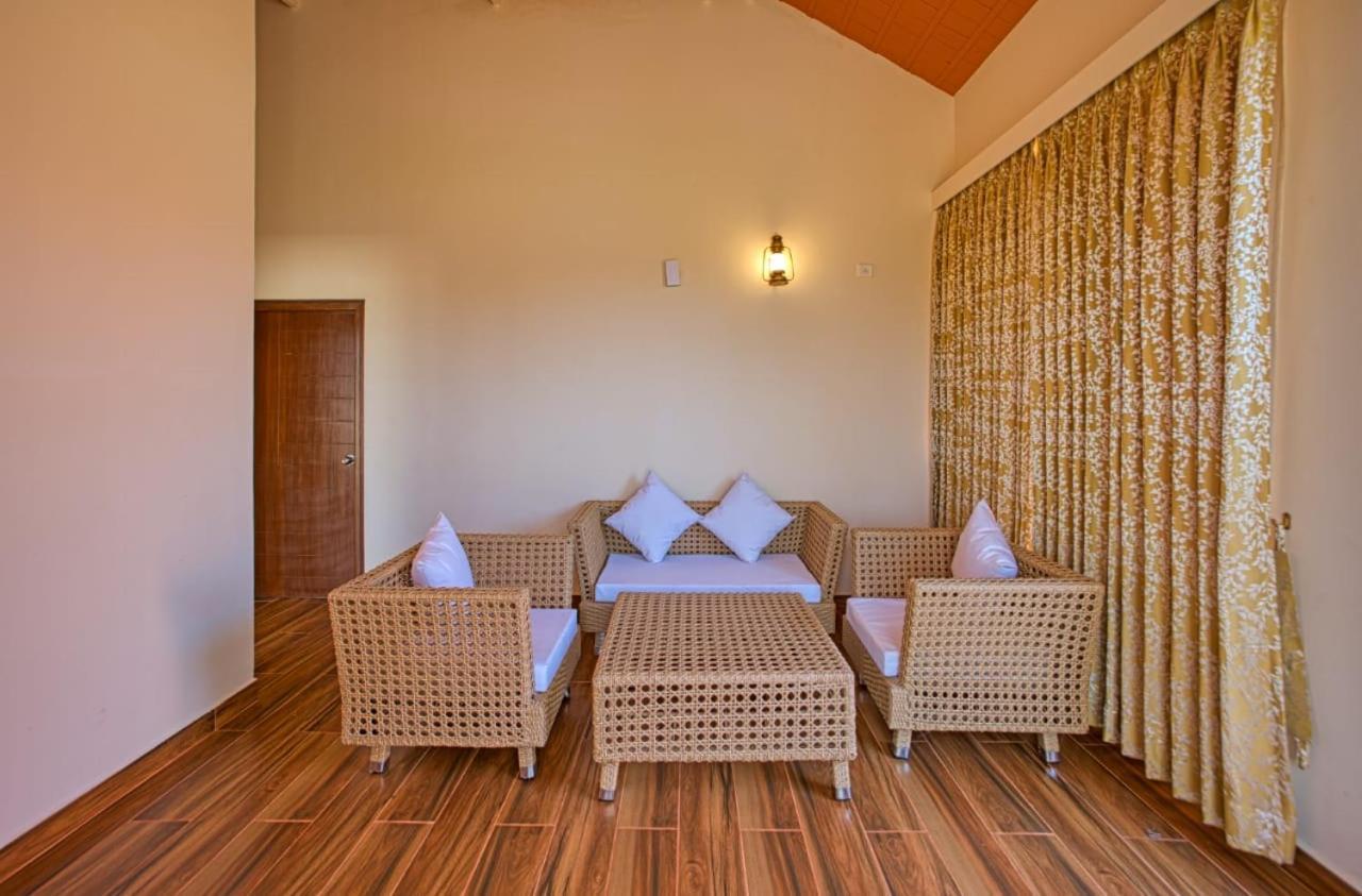 Sixth Element Hotel Kushalanagar Bagian luar foto