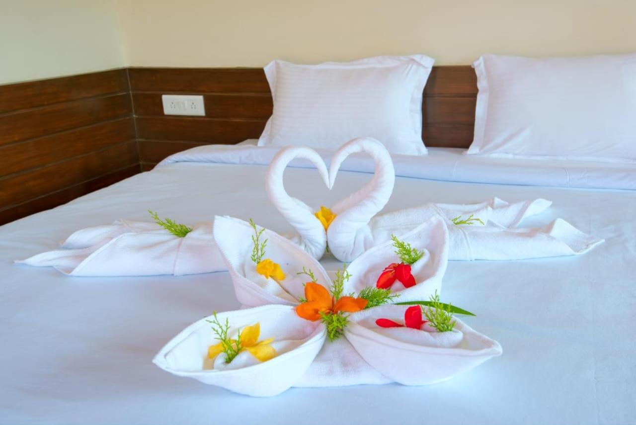 Sixth Element Hotel Kushalanagar Bagian luar foto